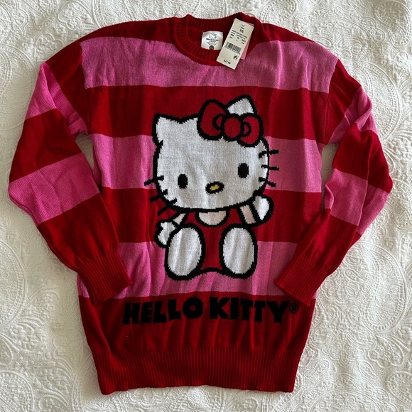 NWT Hello Kitty Graphic Sweater - Picture 3 of 7